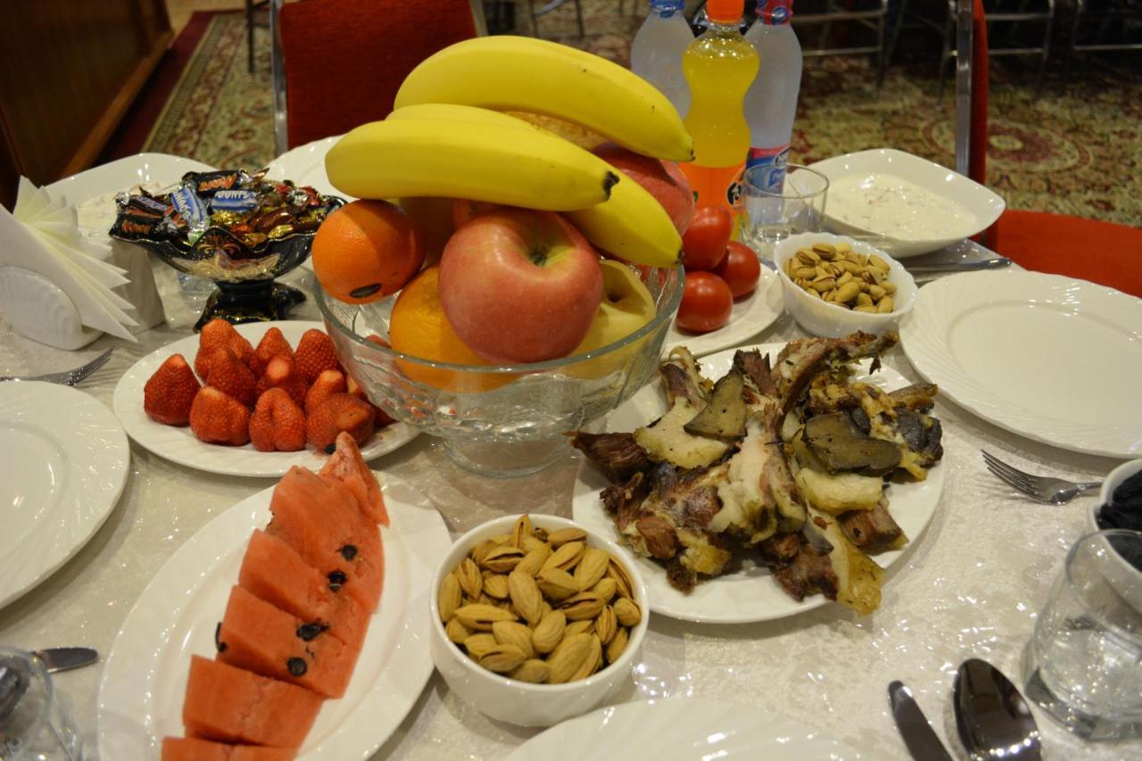 Hotel Papillon Tashkent Esterno foto