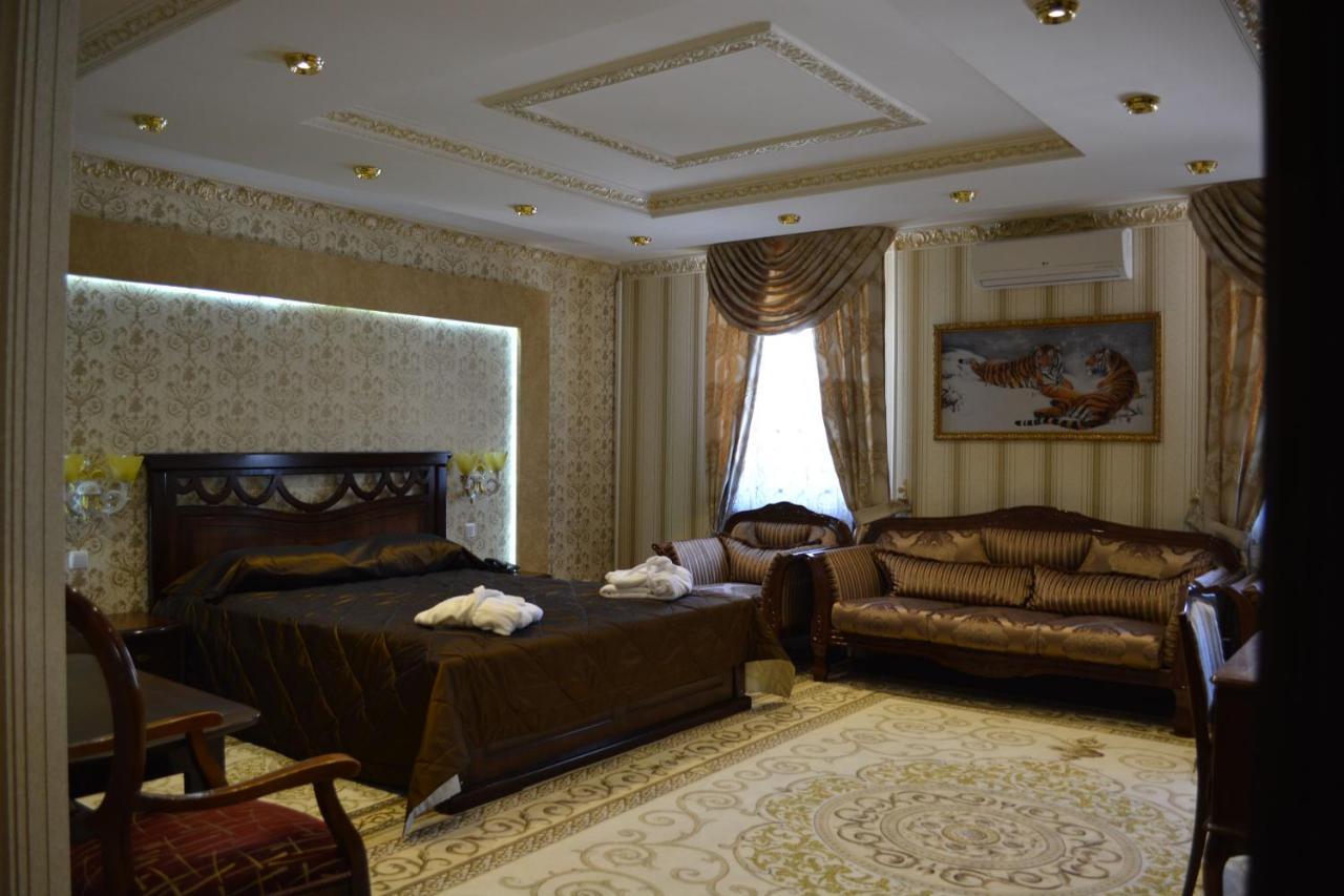 Hotel Papillon Tashkent Esterno foto