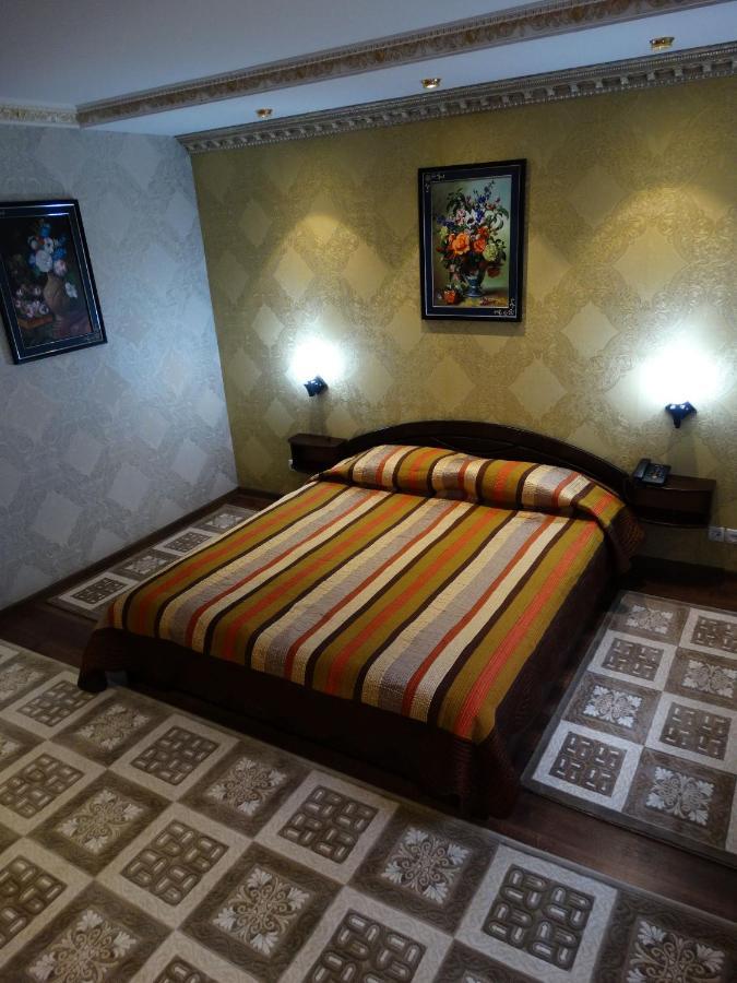 Hotel Papillon Tashkent Esterno foto