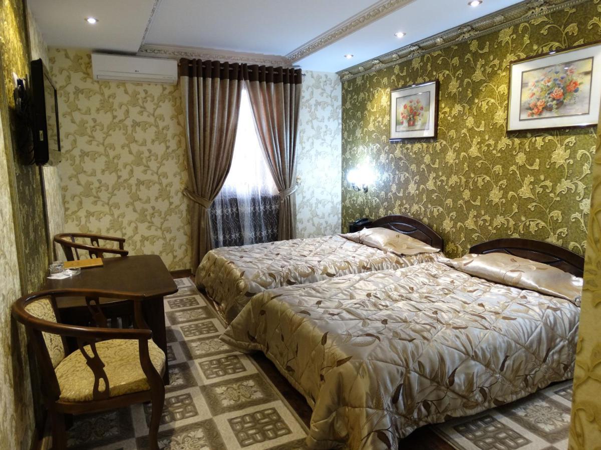 Hotel Papillon Tashkent Esterno foto