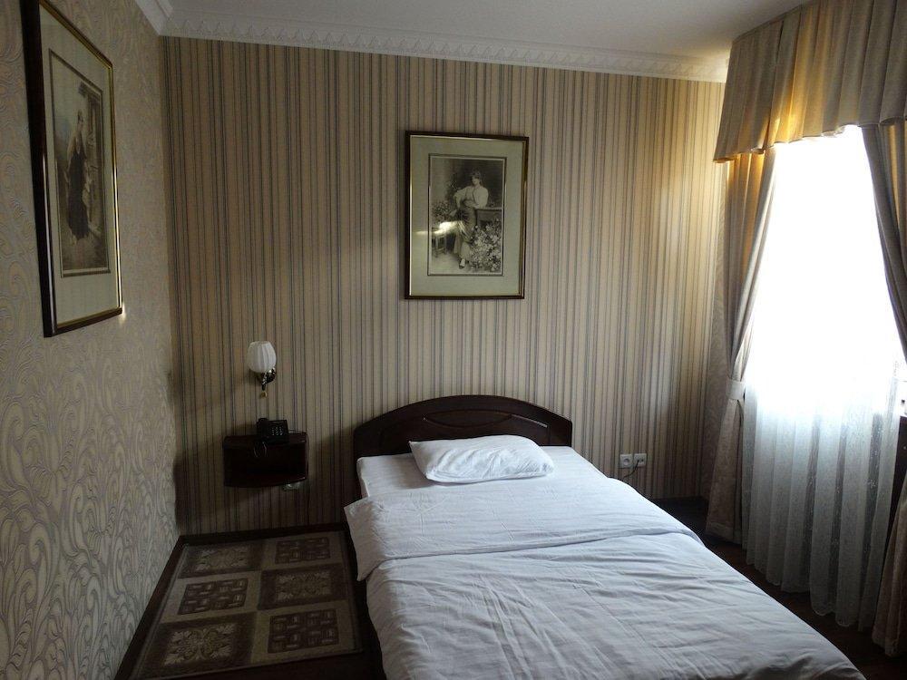 Hotel Papillon Tashkent Esterno foto