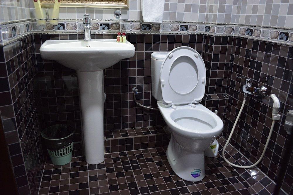 Hotel Papillon Tashkent Esterno foto