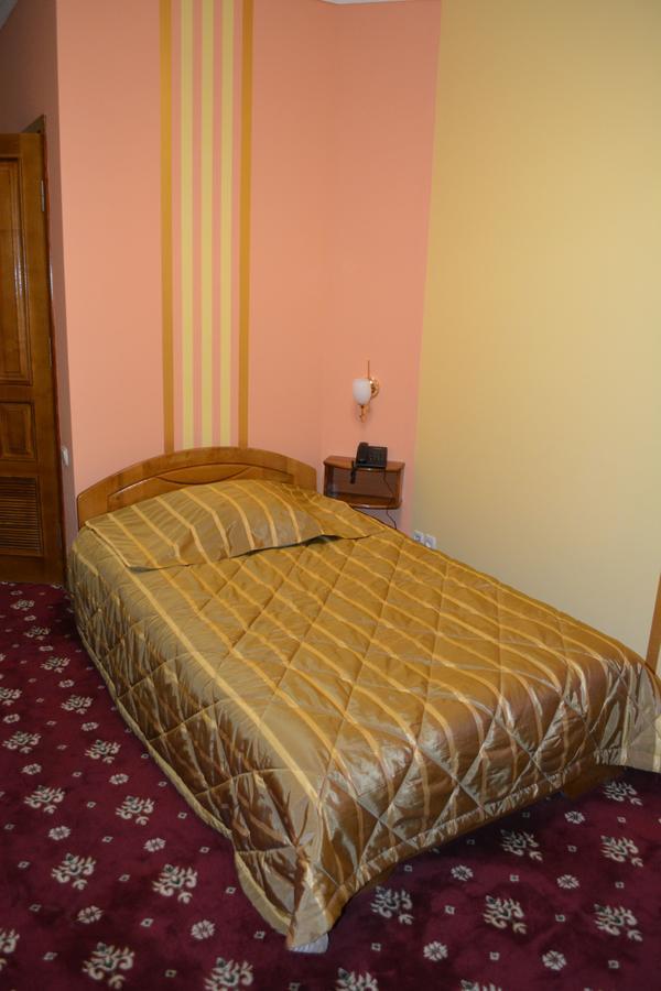 Hotel Papillon Tashkent Esterno foto