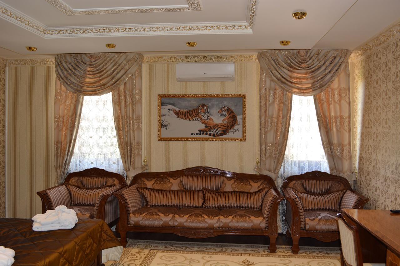 Hotel Papillon Tashkent Esterno foto