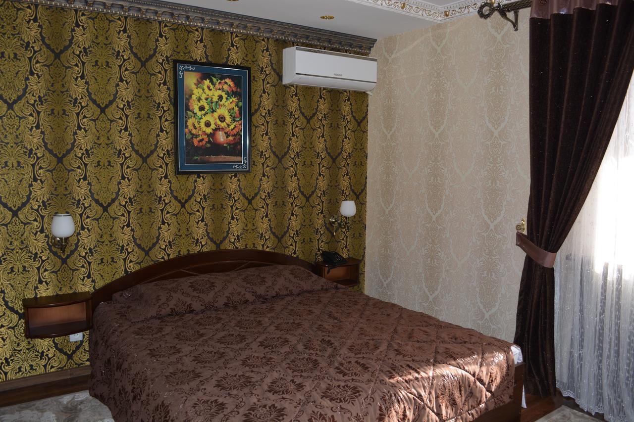 Hotel Papillon Tashkent Esterno foto